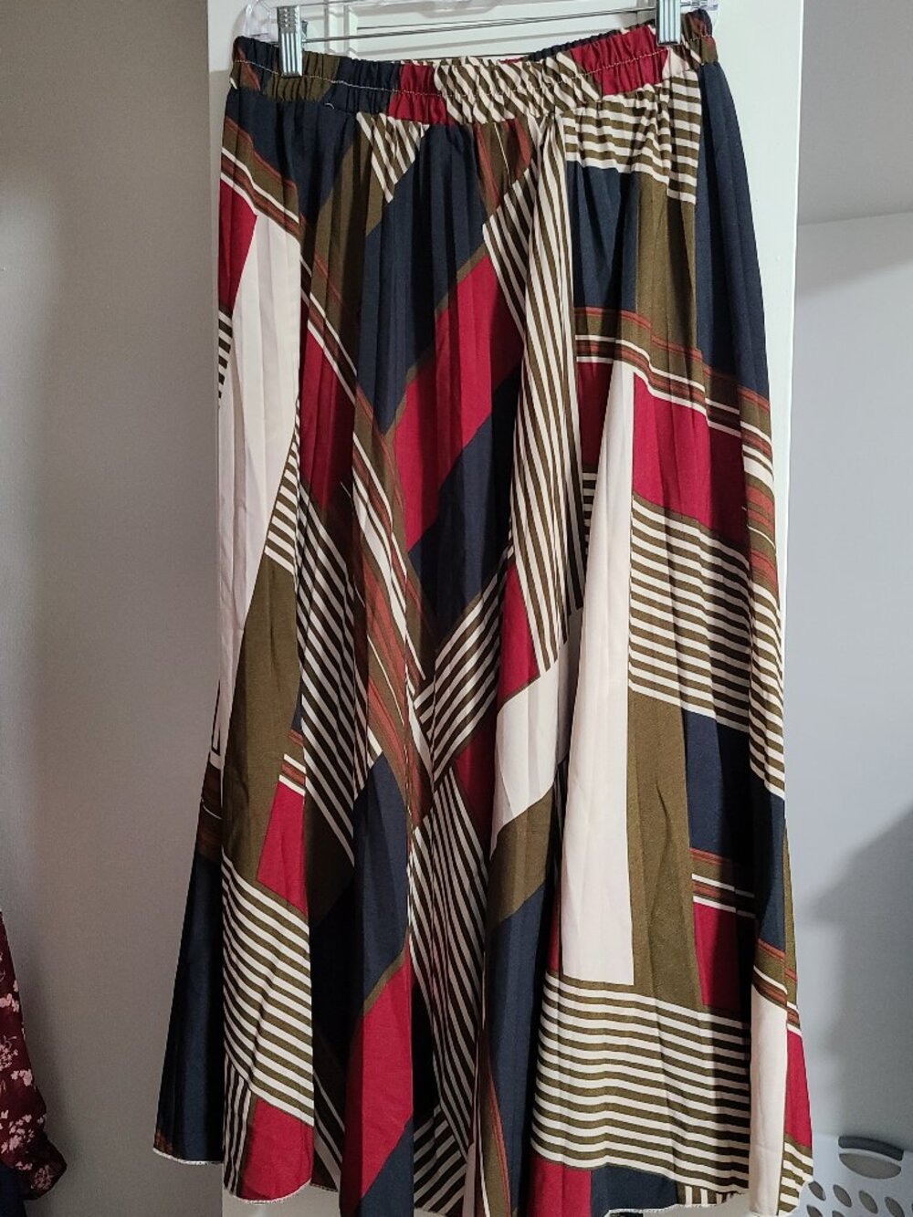 Patterned maxi skirt
